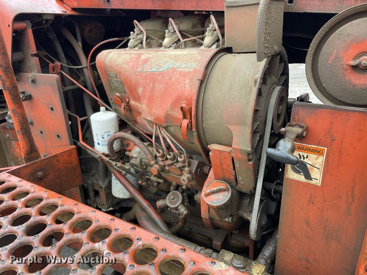 image for item LV9975 1986 Ditch Witch  4010DD trencher