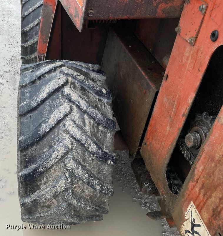 image for item LV9975 1986 Ditch Witch  4010DD trencher