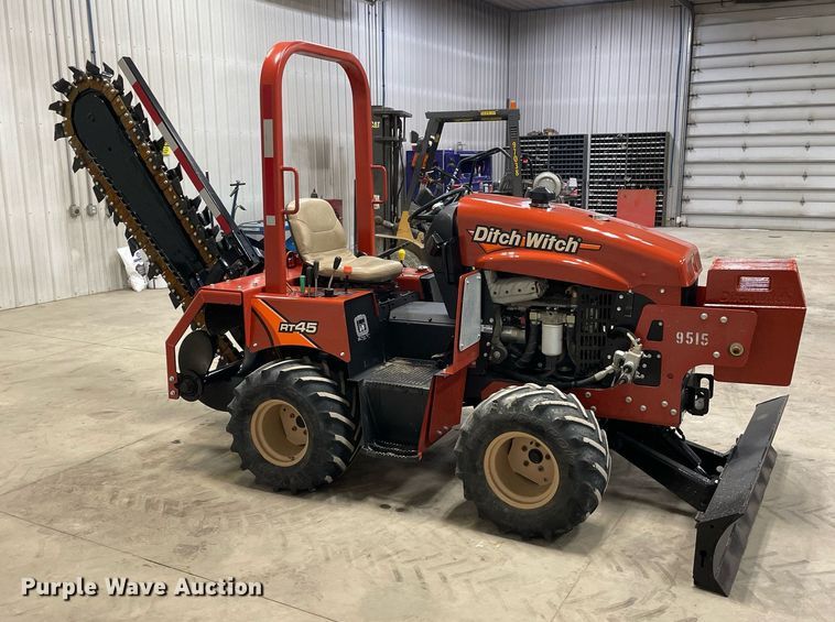 image for item LV9978 2016 Ditch Witch RT45 trencher