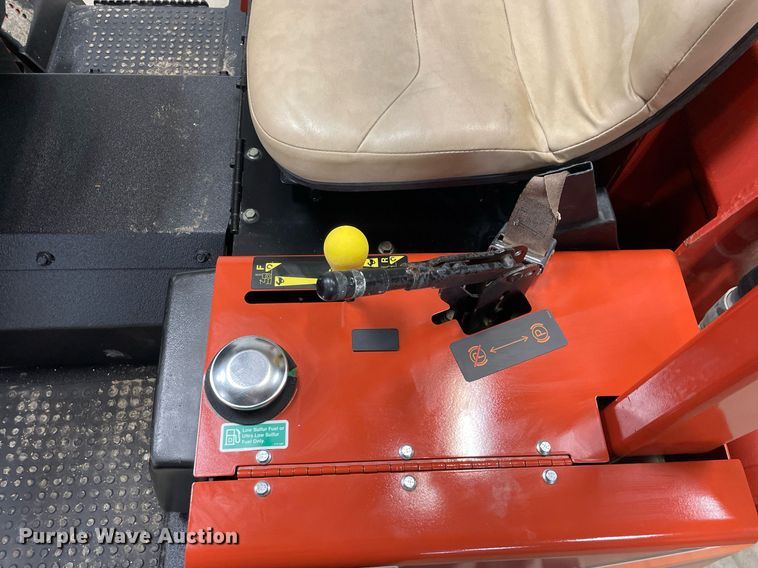 image for item LV9978 2016 Ditch Witch RT45 trencher