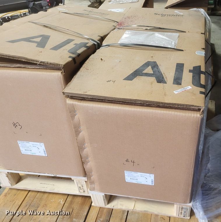 image for item MI9900 Alvitar ATV930C13N4C variable speed drive