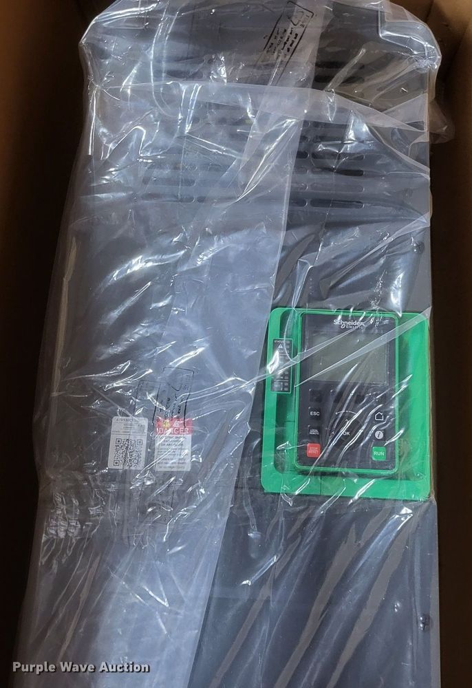 image for item MI9901 Altivar ATV930C13N4C variable speed drive