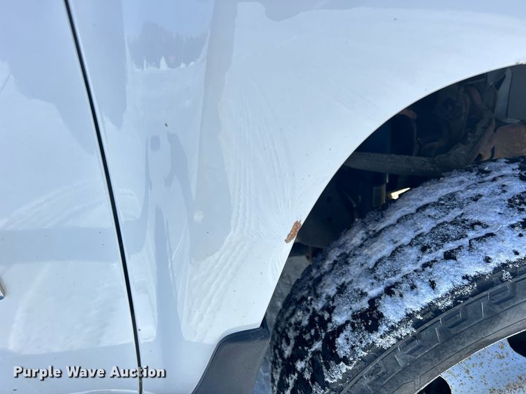 image for item MO9144 2012 Chevrolet Silverado 3500HD  Ext. Cab flatbed pickup truck