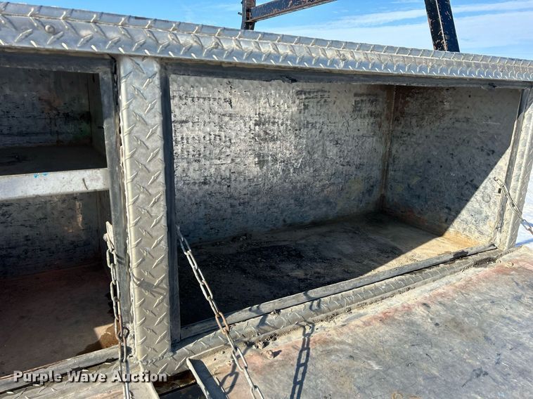 image for item MO9144 2012 Chevrolet Silverado 3500HD  Ext. Cab flatbed pickup truck