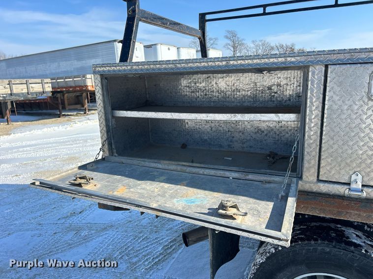 image for item MO9144 2012 Chevrolet Silverado 3500HD  Ext. Cab flatbed pickup truck