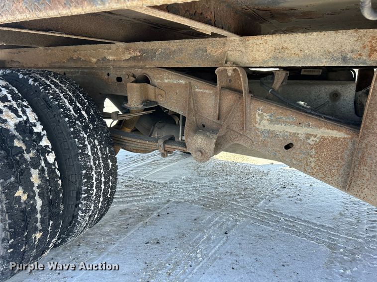 image for item MO9144 2012 Chevrolet Silverado 3500HD  Ext. Cab flatbed pickup truck