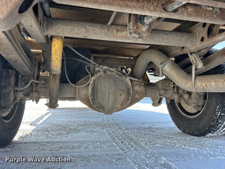 image for item MO9144 2012 Chevrolet Silverado 3500HD  Ext. Cab flatbed pickup truck