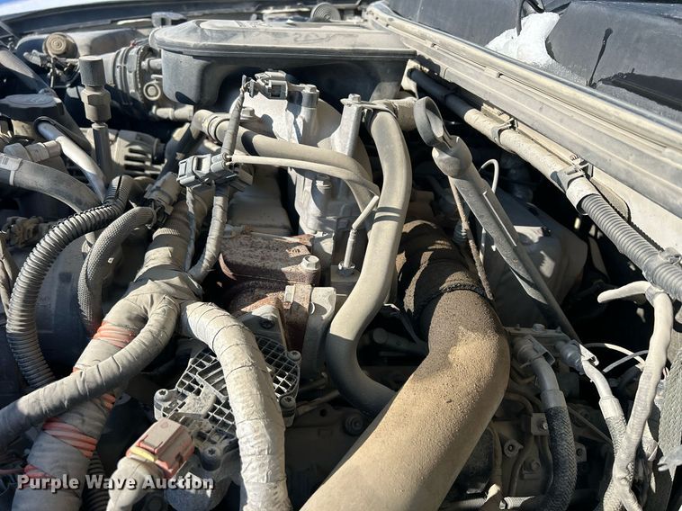 image for item MO9144 2012 Chevrolet Silverado 3500HD  Ext. Cab flatbed pickup truck