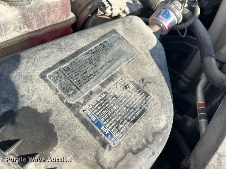 image for item MO9144 2012 Chevrolet Silverado 3500HD  Ext. Cab flatbed pickup truck