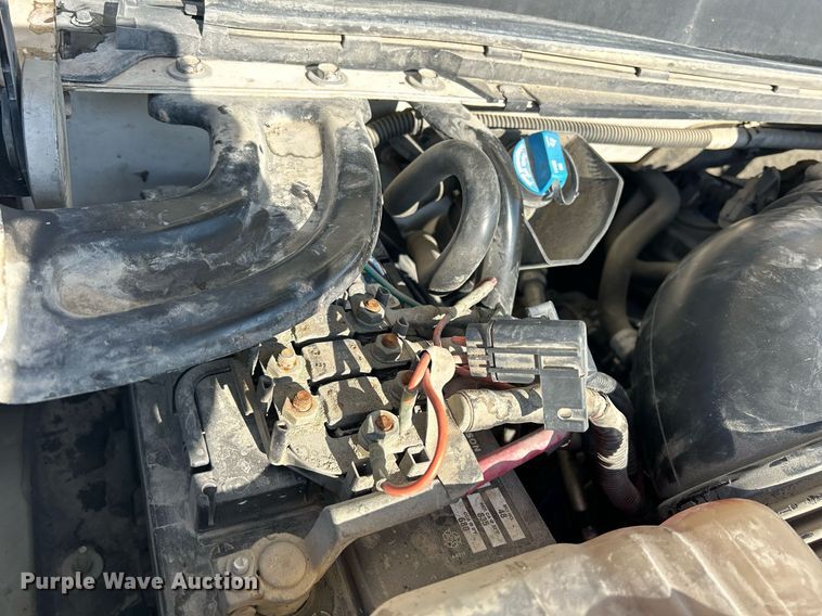 image for item MO9144 2012 Chevrolet Silverado 3500HD  Ext. Cab flatbed pickup truck