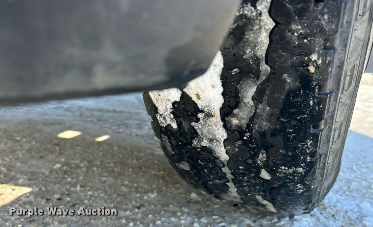 image for item MO9144 2012 Chevrolet Silverado 3500HD  Ext. Cab flatbed pickup truck