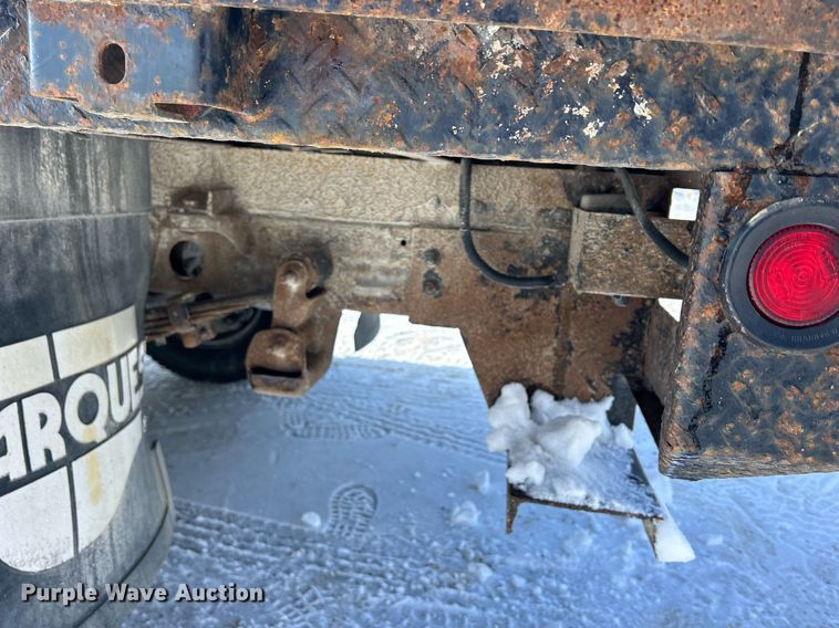 image for item MO9145 2012 Chevrolet Silverado 3500HD  Ext. Cab flatbed pickup truck