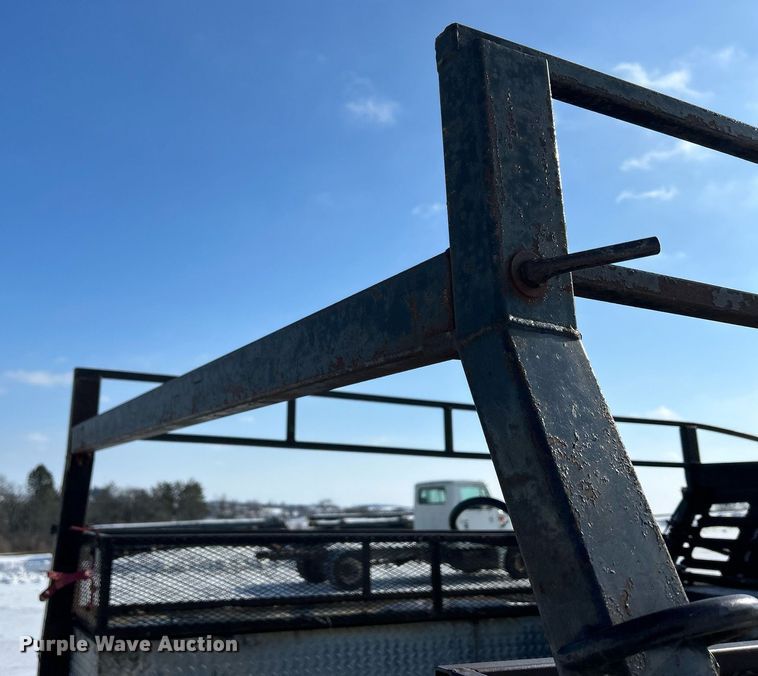 image for item MO9145 2012 Chevrolet Silverado 3500HD  Ext. Cab flatbed pickup truck