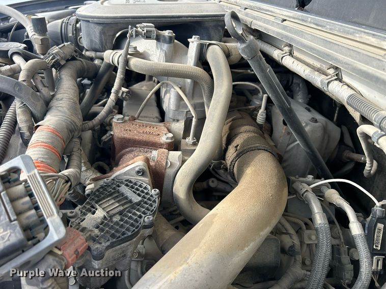 image for item MO9145 2012 Chevrolet Silverado 3500HD  Ext. Cab flatbed pickup truck