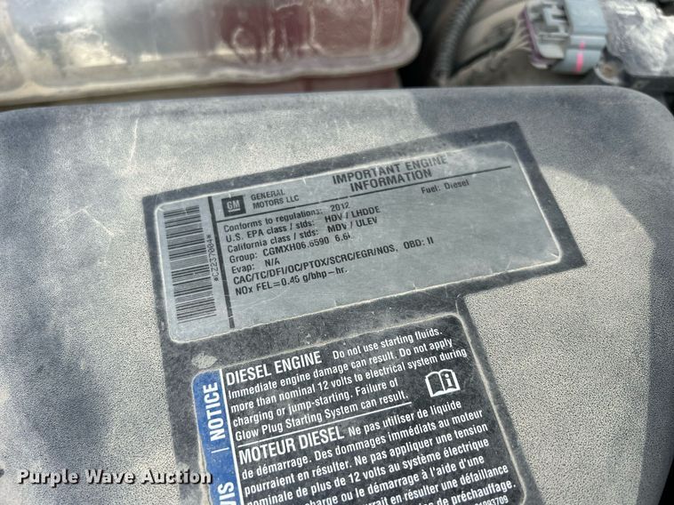 image for item MO9145 2012 Chevrolet Silverado 3500HD  Ext. Cab flatbed pickup truck