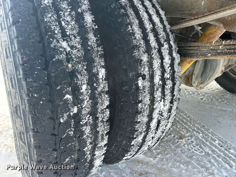 image for item MO9145 2012 Chevrolet Silverado 3500HD  Ext. Cab flatbed pickup truck