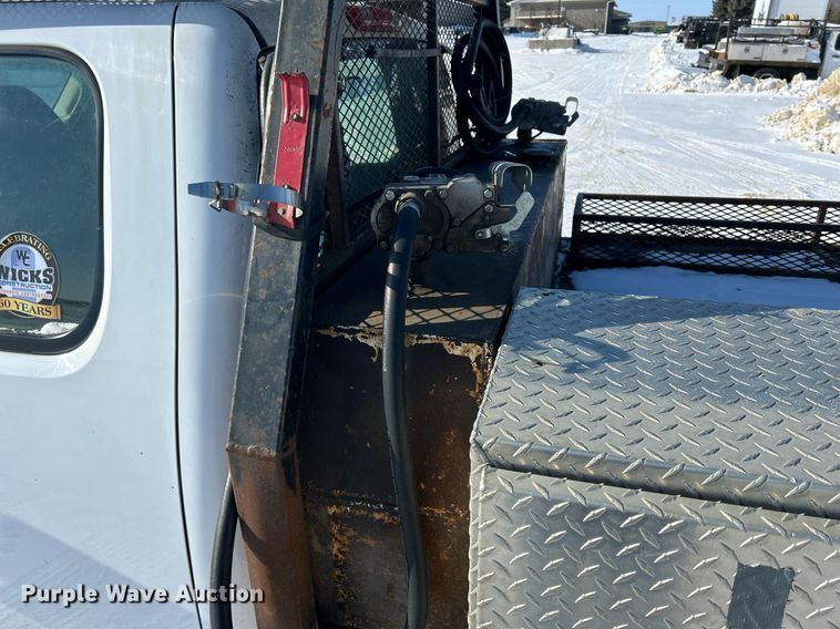 image for item MO9146 2013 Chevrolet Silverado 3500HD  Ext. Cab flatbed pickup truck