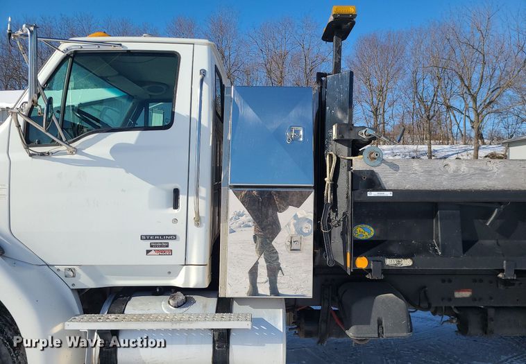 image for item MQ9568 2007 Sterling L-Line dump truck