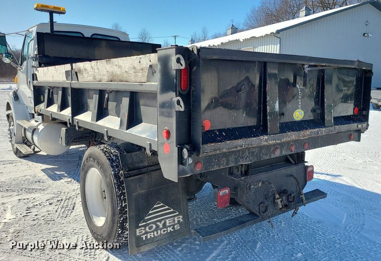 image for item MQ9568 2007 Sterling L-Line dump truck