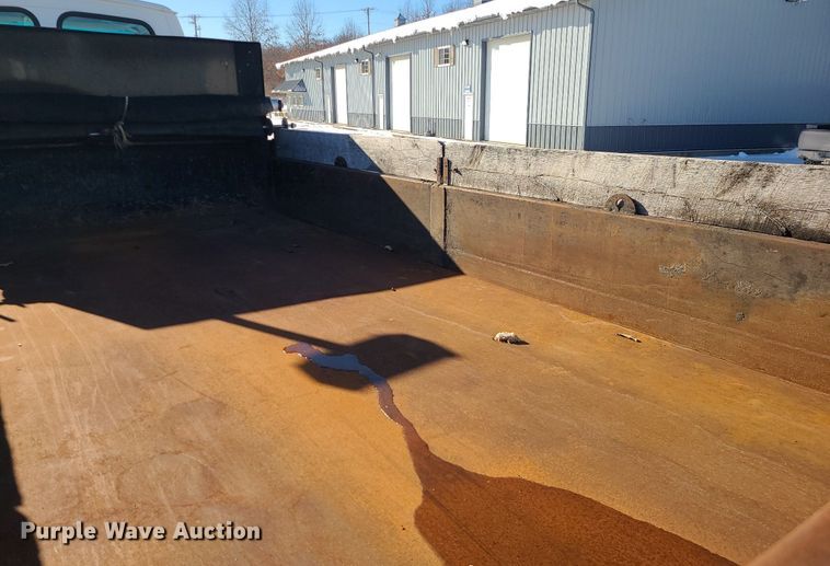 image for item MQ9568 2007 Sterling L-Line dump truck