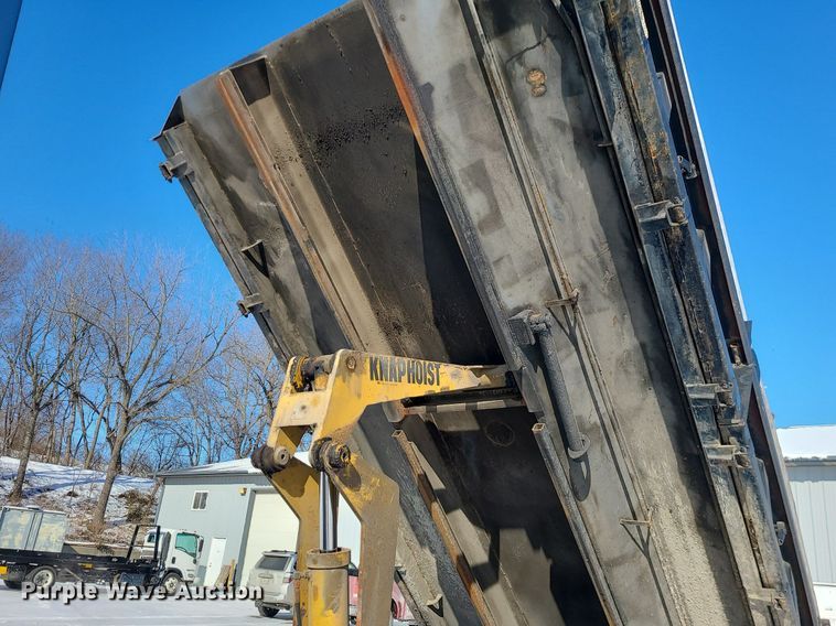 image for item MQ9568 2007 Sterling L-Line dump truck