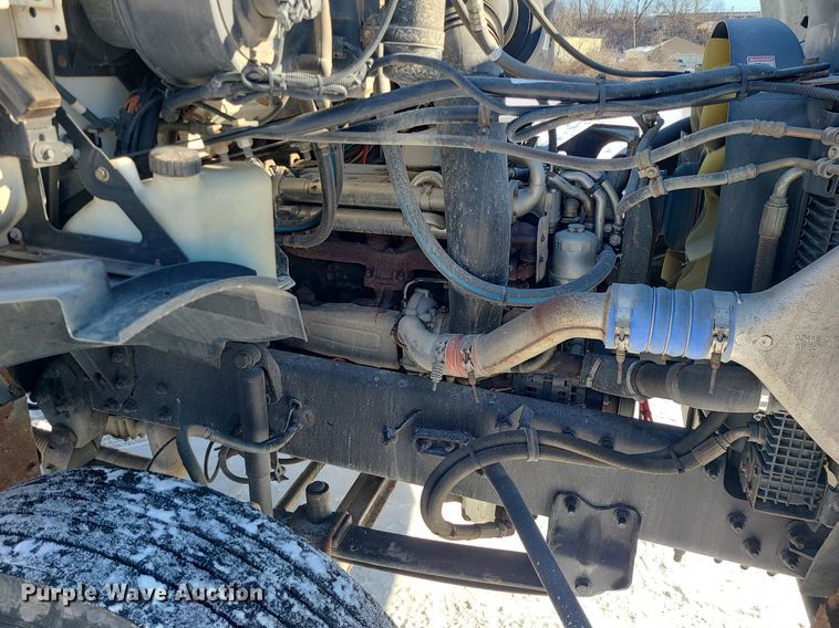 image for item MQ9568 2007 Sterling L-Line dump truck