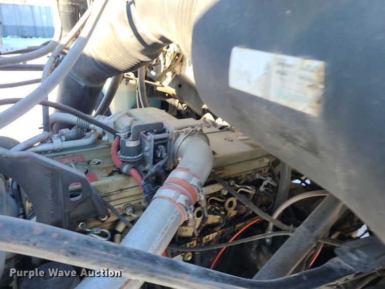 image for item MQ9568 2007 Sterling L-Line dump truck