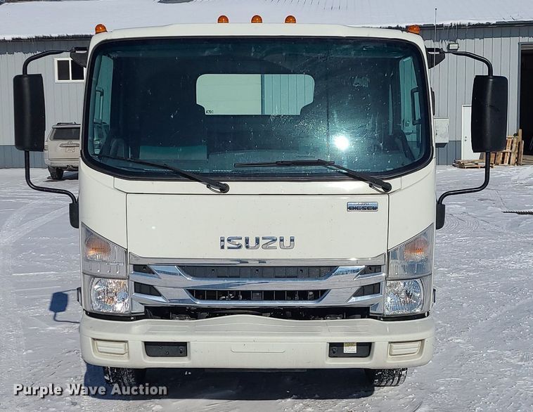 image for item MQ9569 2020 Isuzu  NPR rollback truck