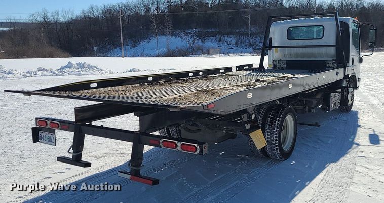 image for item MQ9569 2020 Isuzu  NPR rollback truck