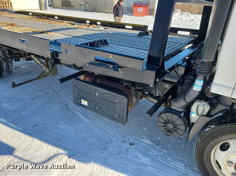 image for item MQ9569 2020 Isuzu  NPR rollback truck