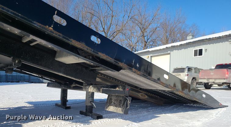 image for item MQ9569 2020 Isuzu  NPR rollback truck