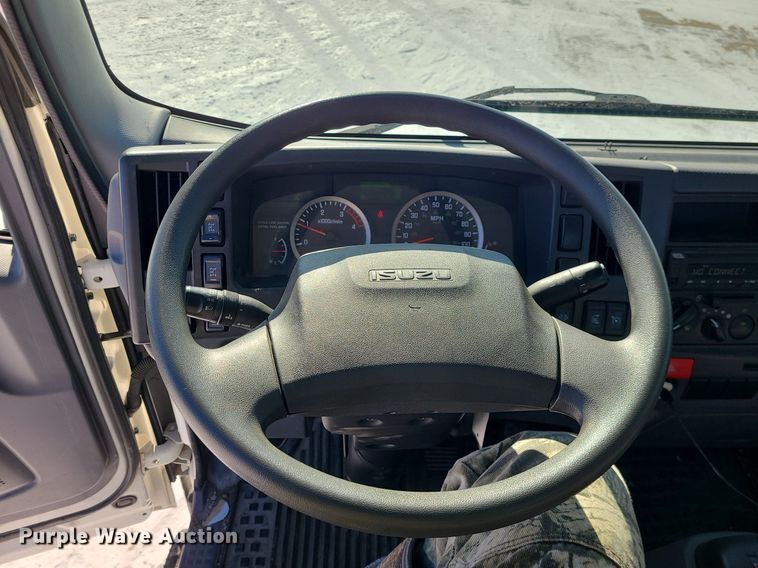 image for item MQ9569 2020 Isuzu  NPR rollback truck