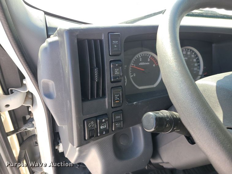 image for item MQ9569 2020 Isuzu  NPR rollback truck