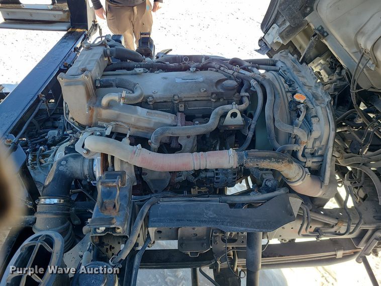 image for item MQ9569 2020 Isuzu  NPR rollback truck