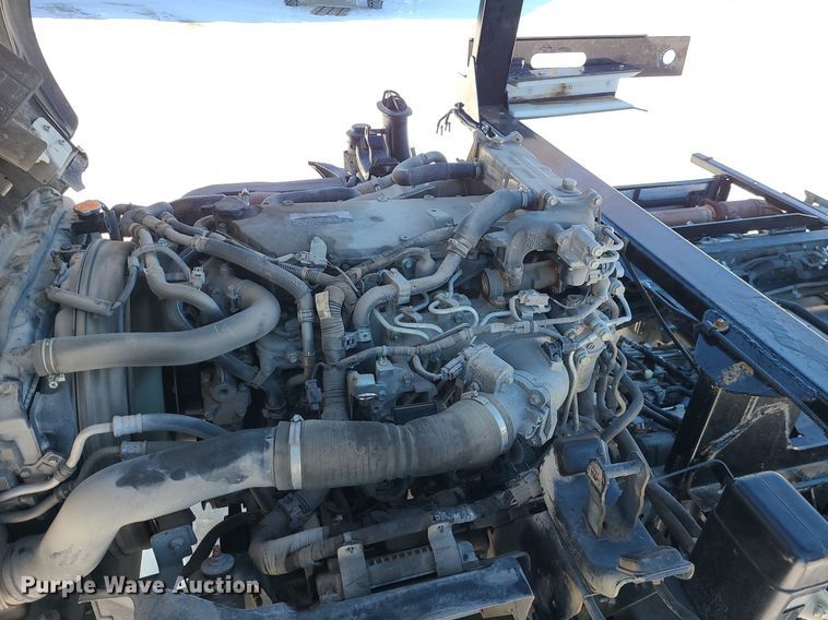 image for item MQ9569 2020 Isuzu  NPR rollback truck