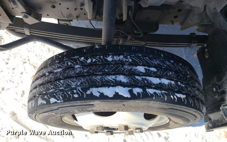 image for item MQ9569 2020 Isuzu  NPR rollback truck