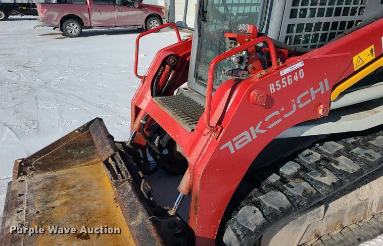 image for item MQ9570 2018 Takeuchi  TL8 tracked skid steer loader