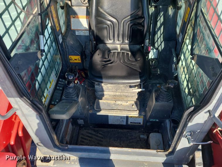 image for item MQ9570 2018 Takeuchi  TL8 tracked skid steer loader