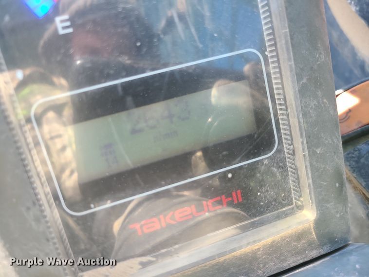 image for item MQ9570 2018 Takeuchi  TL8 tracked skid steer loader