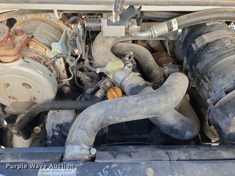 image for item MQ9570 2018 Takeuchi  TL8 tracked skid steer loader