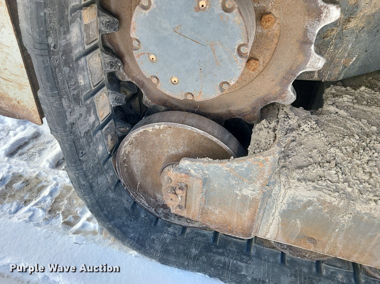 image for item MQ9570 2018 Takeuchi  TL8 tracked skid steer loader