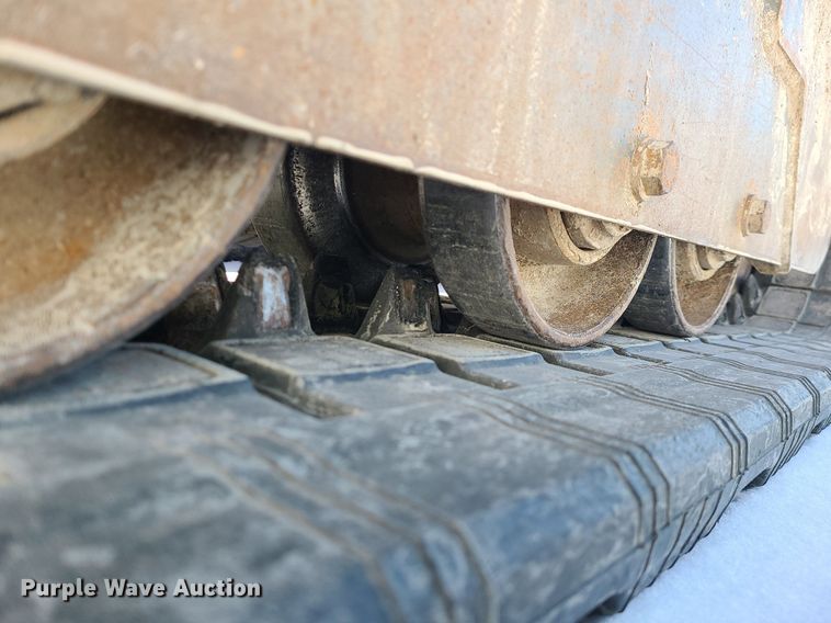 image for item MQ9570 2018 Takeuchi  TL8 tracked skid steer loader