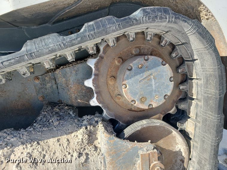 image for item MQ9570 2018 Takeuchi  TL8 tracked skid steer loader