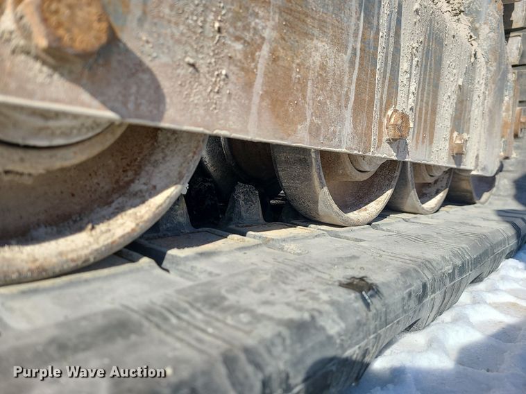 image for item MQ9570 2018 Takeuchi  TL8 tracked skid steer loader