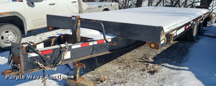 image for item MQ9571 2009 Towmaster T-20 equipment trailer