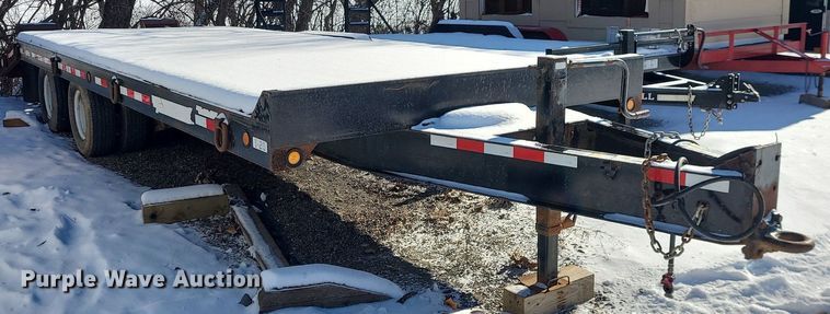 image for item MQ9571 2009 Towmaster T-20 equipment trailer