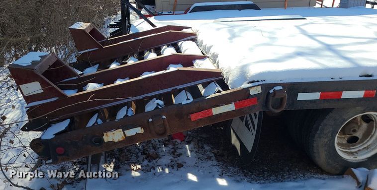 image for item MQ9571 2009 Towmaster T-20 equipment trailer