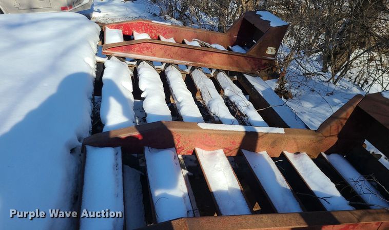 image for item MQ9571 2009 Towmaster T-20 equipment trailer