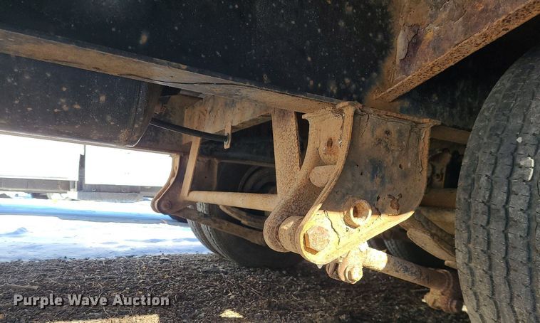 image for item MQ9571 2009 Towmaster T-20 equipment trailer