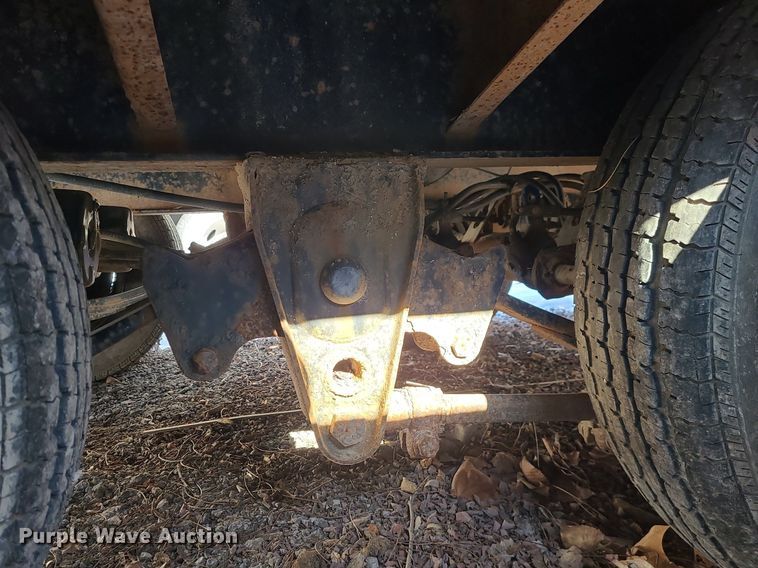 image for item MQ9571 2009 Towmaster T-20 equipment trailer